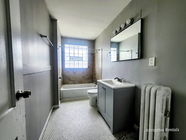 39 W 14th Pl #2 — Photo 11