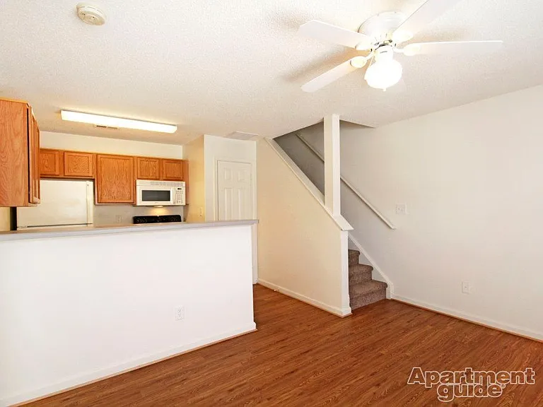 The Suites at Port Warwick — Photo 8
