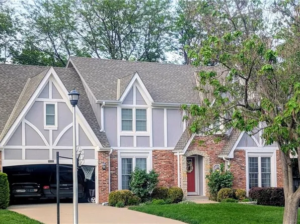 12135 Farley St, Overland Park, KS 66213