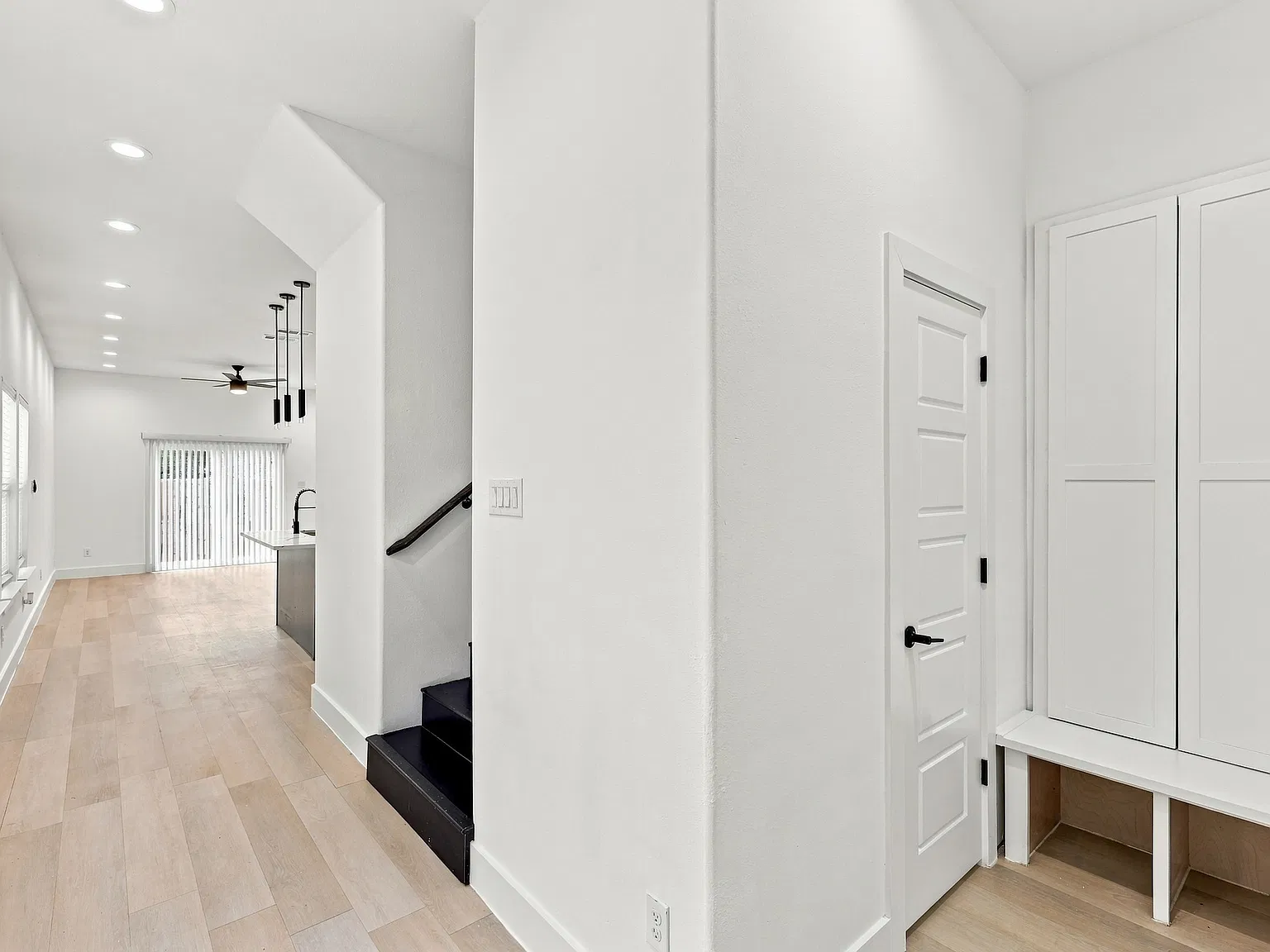 2215 Bethurum Avenue - 1 — Photo 4