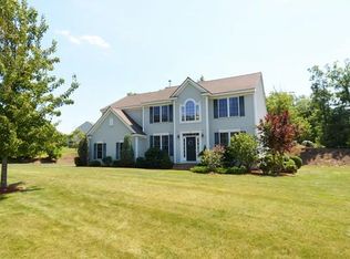 10 Pleasant Ln, Boylston, MA 01505