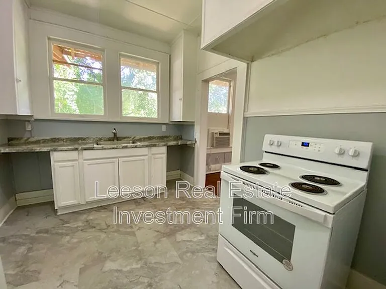 310 1/2 Kings Hwy — Photo 7