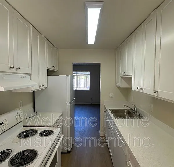 152 Laurel Ave #5 — Photo 4