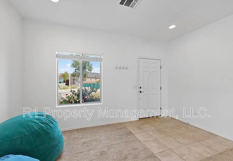 108 Hue St SW — Photo 17