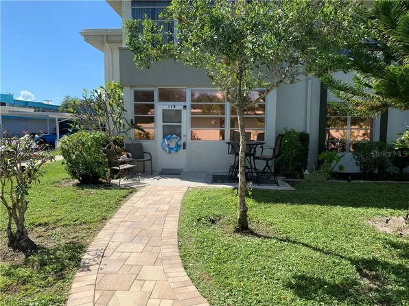 2437 Harbor Blvd APT 119, Port Charlotte, FL 33952