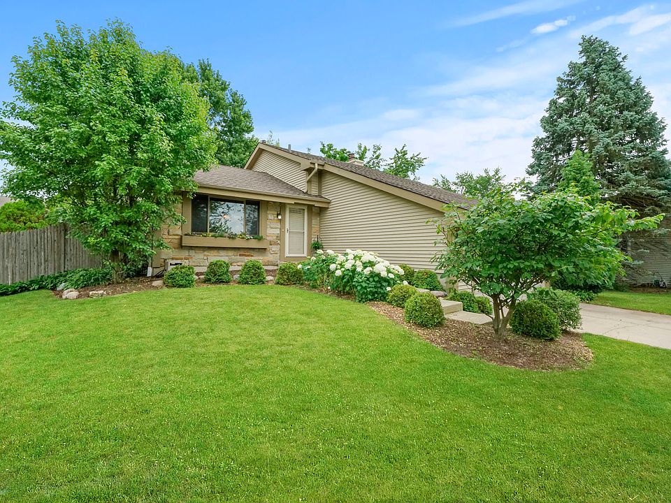 1st image of 13804 Rockbluff Way