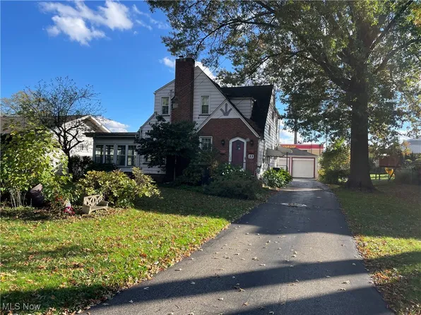 33 Crestline Pl, Youngstown, OH 44512