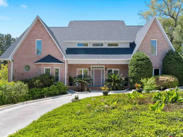 4525 Bohemia Pl, Pensacola, FL 32504