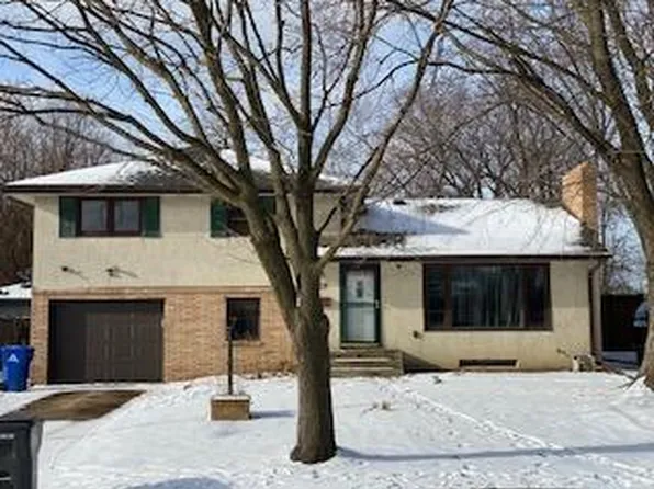 1479 Winthrop St N, Saint Paul, MN 55119