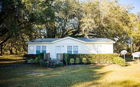 1st image of 271 SW Armand Pl