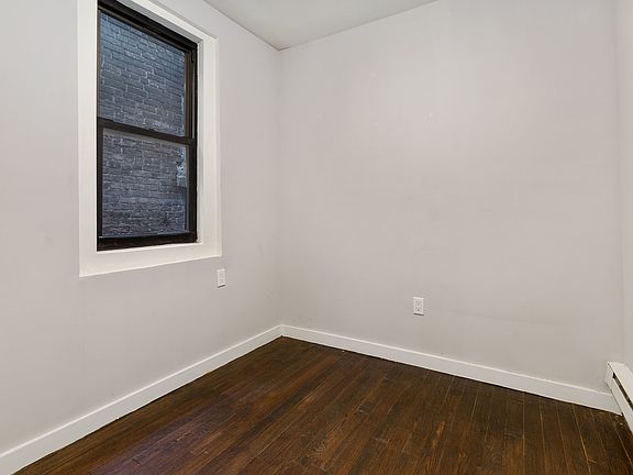 5th image of 338 W 49th St #5FE1