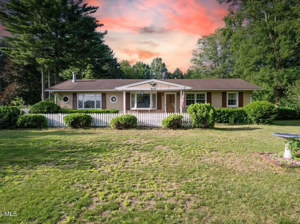 8117 Angola Rd, Holland, OH 43528