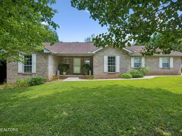 5616 Brandon Park Dr, Maryville, TN 37804