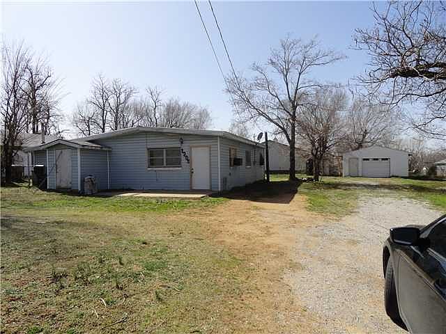 1208 Cottonwood