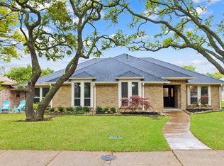 9216 Clover Valley Dr, Dallas, TX 75243