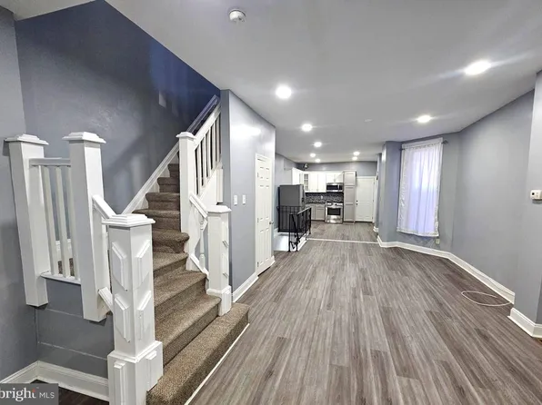 827 S 56th St, Philadelphia, PA 19143