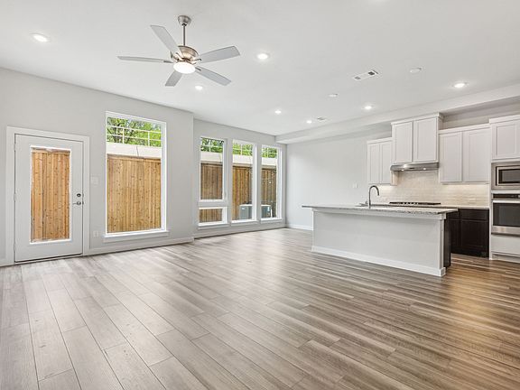 5th image of 3444 Heritage Pkwy