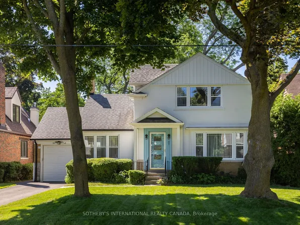 37 Hilldowntree Rd, Toronto, ON M9A 2Z7
