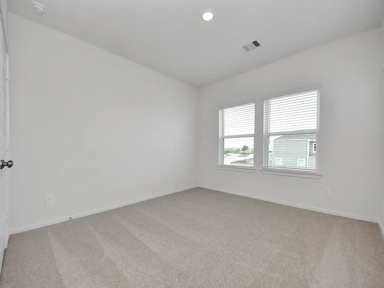 1043 Cedar Place Ln — Photo 21