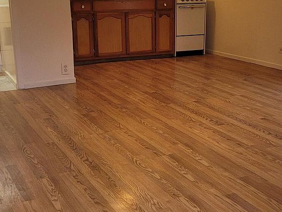 4th image of 1007 1/2 N Havenhurst Dr