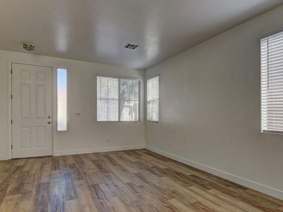 1st image of 924 Whispering Grove Ave
