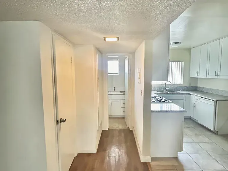 922 W Duarte Rd #3 — Photo 8