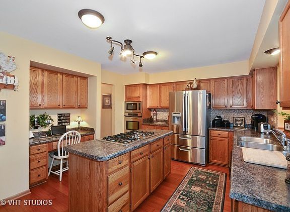 4th image of 1146 Ancient Oaks Dr