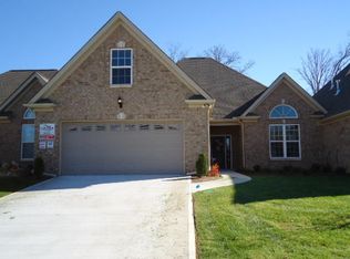 2020 Belleau Village Ln, Chattanooga, TN 37421