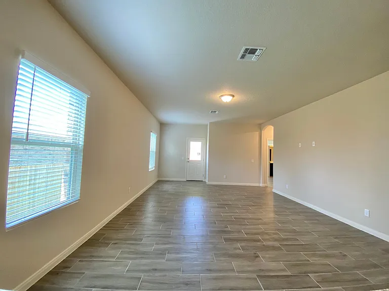 520 Scenic Song Dr — Photo 8