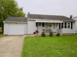 1712 Zimmer St, Lancaster, OH 43130