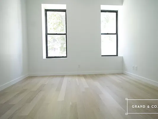 Rented by Grand & Co. | media 12