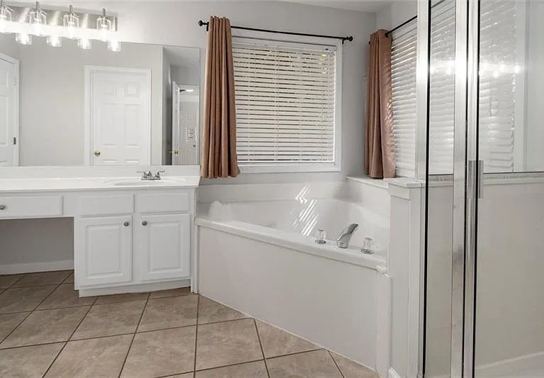 4220 Hunters Green Way NE — Photo 22