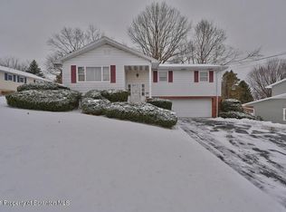 316 Tulip Cir, Clarks Summit, PA 18411
