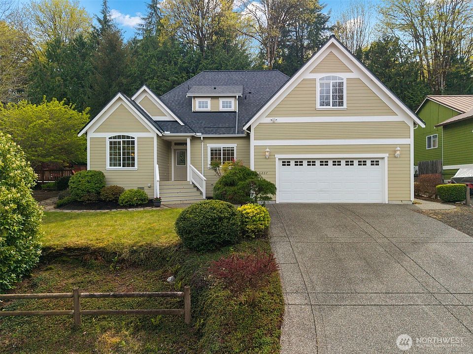 1st image of 6207 NE Blakewood Court
