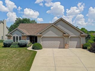 4480 W Alesci Dr, Franklin, WI 53132