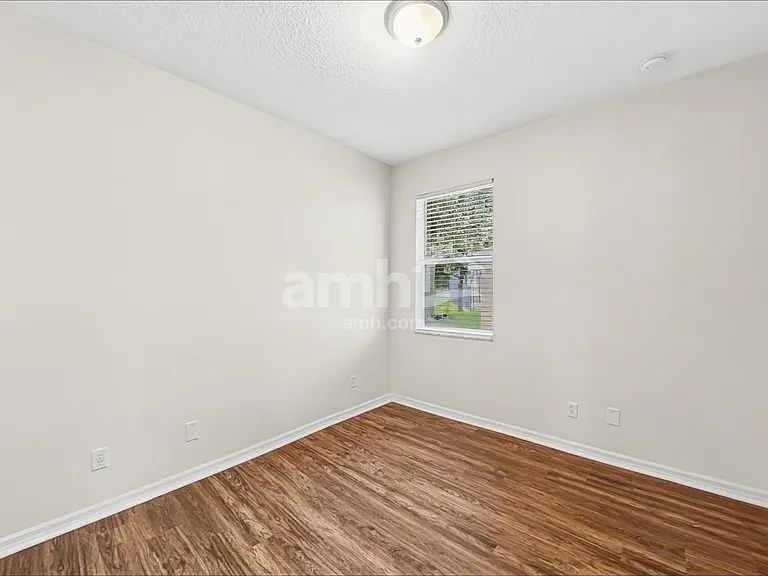 1726 Palmerston Cir — Photo 15