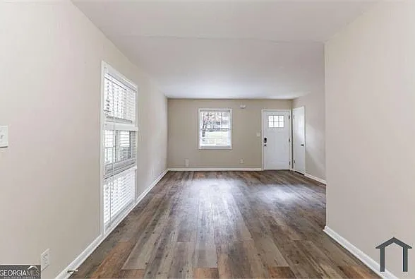 3851 Bonnie Ln SE — Photo 6