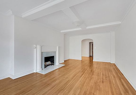 4th image of 414 E 52nd St #C9