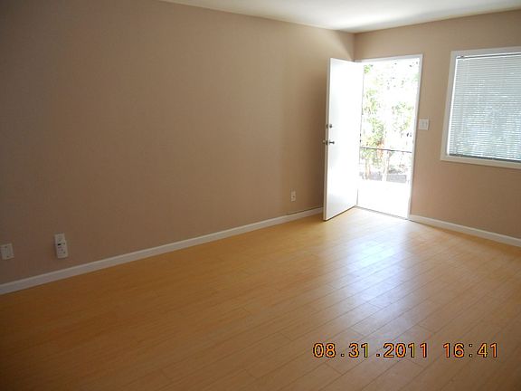 3rd image of 4117-4123 Alabama St #2nd