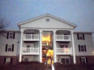 4301 Arrow Tree Dr, Saint Louis, MO 63128