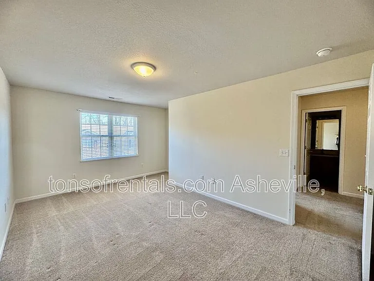 85 Farington Cir — Photo 20