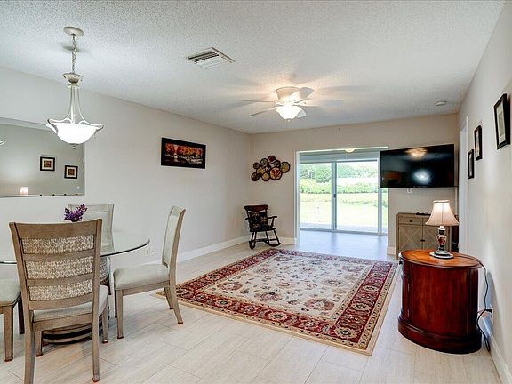 5th image of 100 Leisure Lake Circle #109