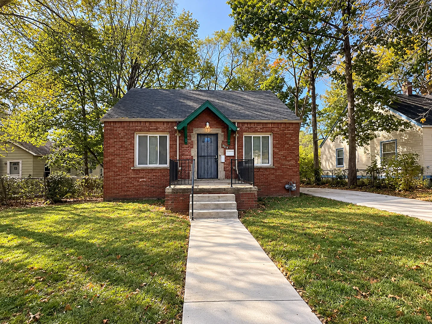 3 bed, 1179 sqft, $1,600 — Photo 1