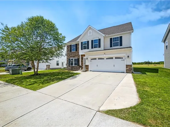 118 Oak Hill Ln, Smithfield, VA 23430