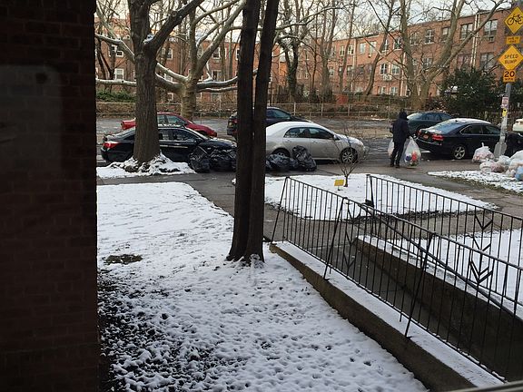 5th image of 13524 Hoover Ave APT 1D