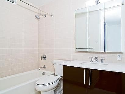 2nd image of 300 E 40th St APT 31L