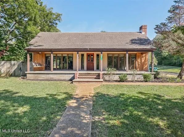 10 W Railroad Ave, Byhalia, MS 38611