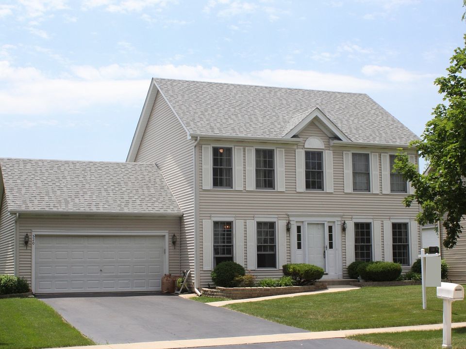 1st image of 520 Fieldcrest Dr