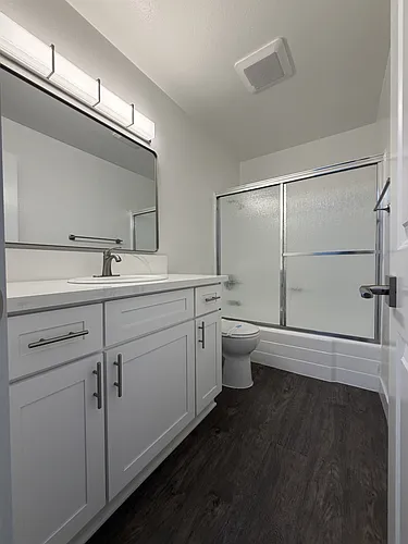 Floor plan 2 Bed and 1 Bath Apartment