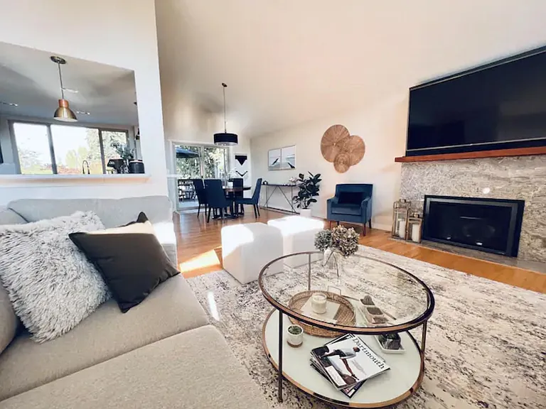 12522 SE 64th Pl — Photo 3